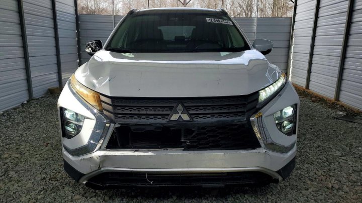 Mitsubishi ECLIPSE  2023