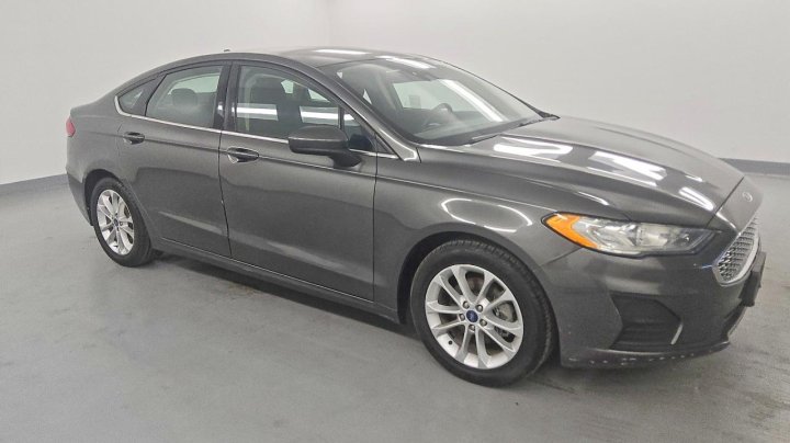 Ford FUSION  2019