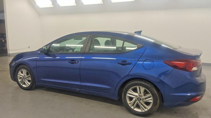 Hyundai Elantra  2020