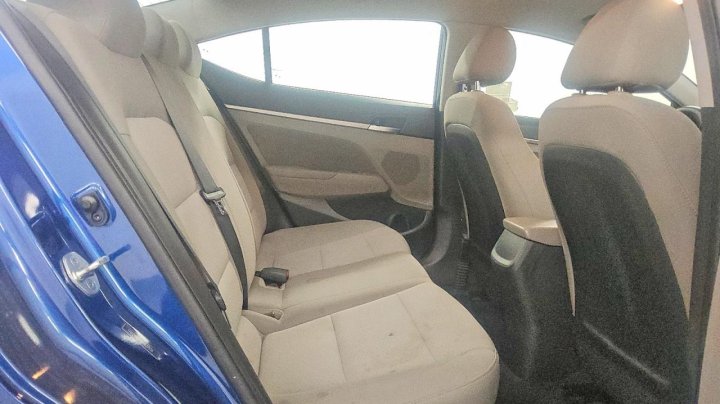 Hyundai Elantra  2020