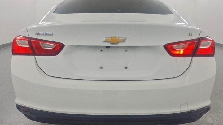 Chevrolet Malibu  2018