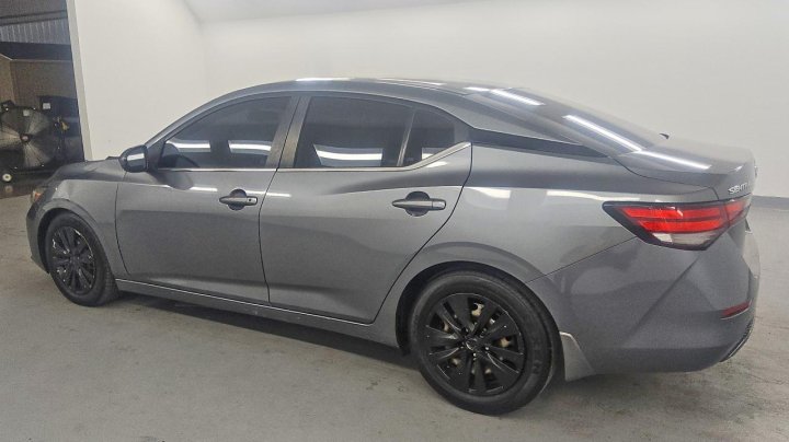 Nissan Sentra  2020