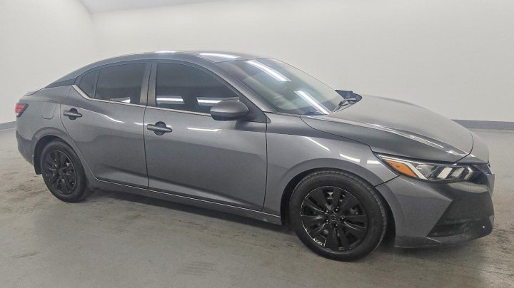 Nissan Sentra  2020