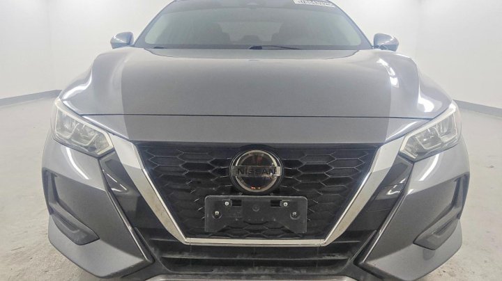 Nissan Sentra  2020