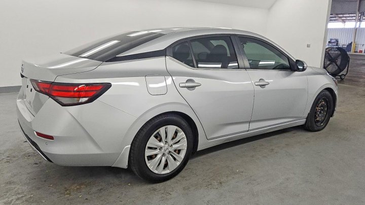 Nissan Sentra  2021