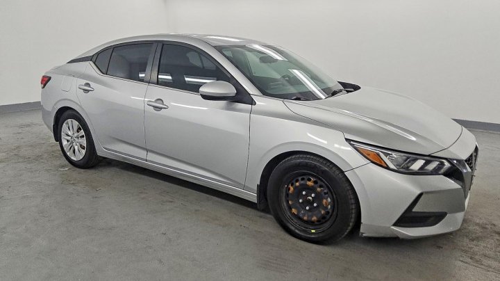 Nissan Sentra  2021