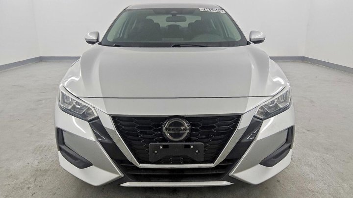 Nissan Sentra  2021