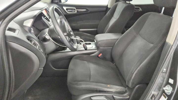 Nissan Pathfinder  2016