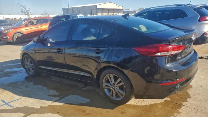 Hyundai Elantra  2017