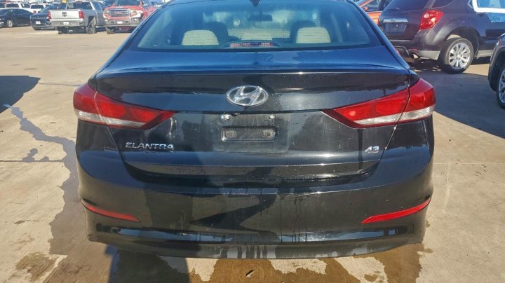 Hyundai Elantra  2017