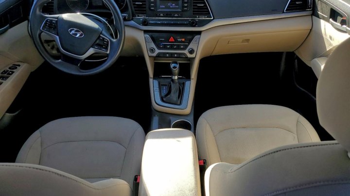 Hyundai Elantra  2017