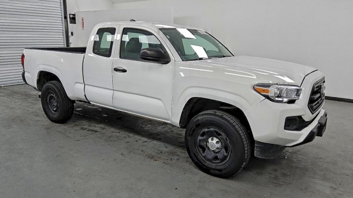 Toyota TACOMA  2018