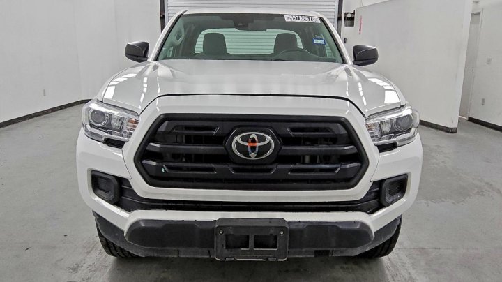 Toyota TACOMA  2018