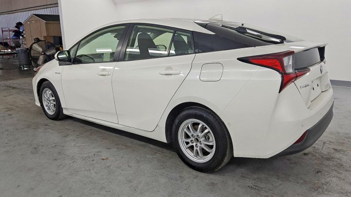 Toyota Prius  2019