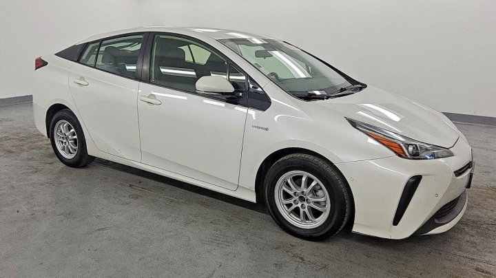 Toyota Prius  2019