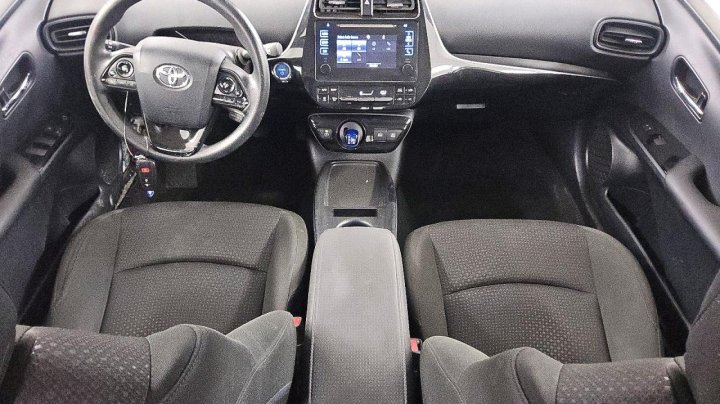 Toyota Prius  2019