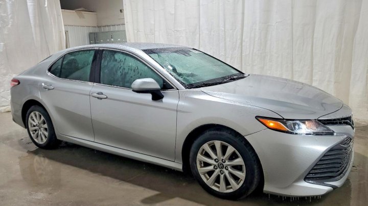 Toyota Camry  2018