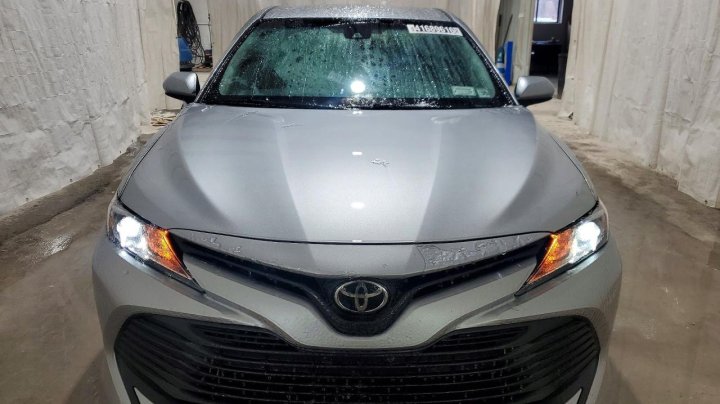 Toyota Camry  2018