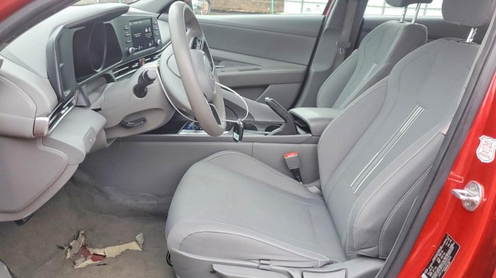 Hyundai Elantra  2023