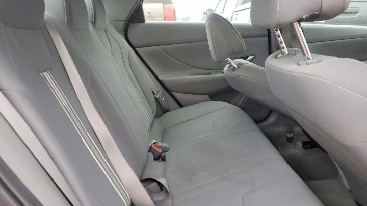 Hyundai Elantra  2023