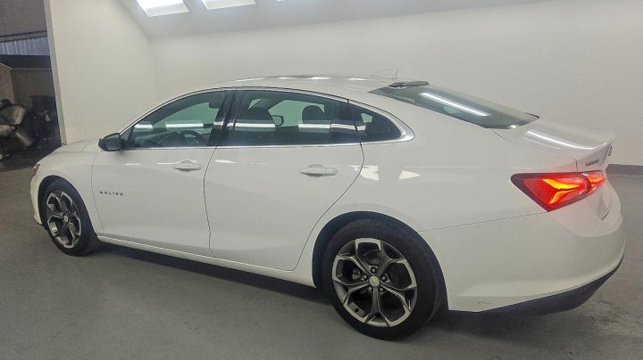 Chevrolet Malibu  2021