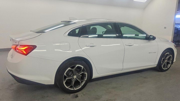Chevrolet Malibu  2021