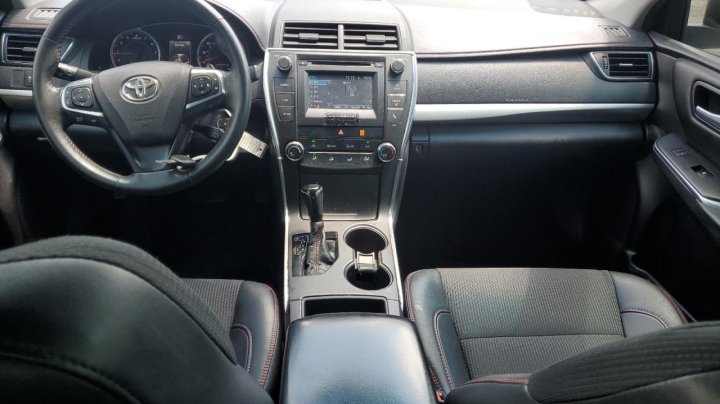 Toyota Camry  2017