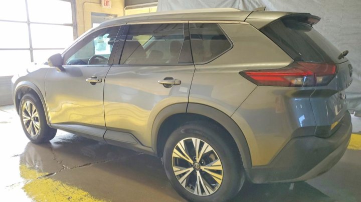 Nissan ROGUE  2021