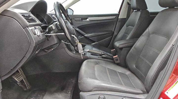 Volkswagen PASSAT  2018