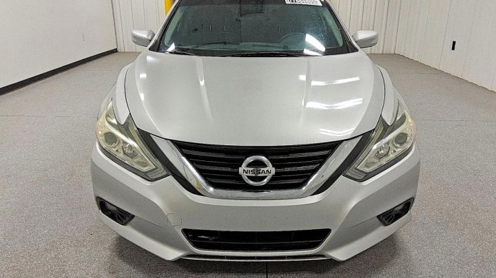 Nissan Altima  2017