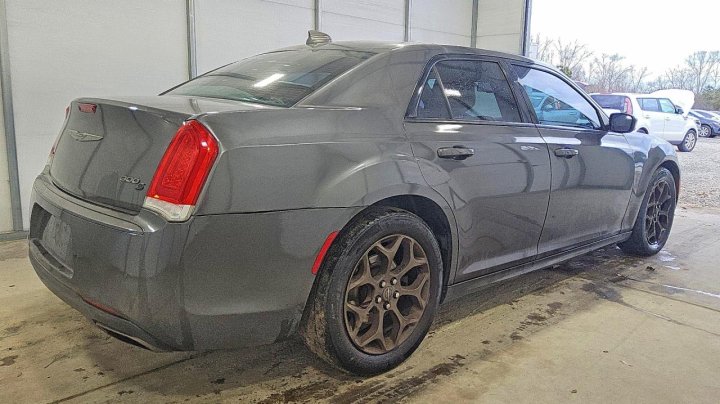CHRYSLER 300  2016