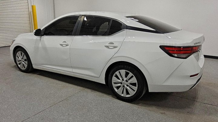 Nissan Sentra  2022