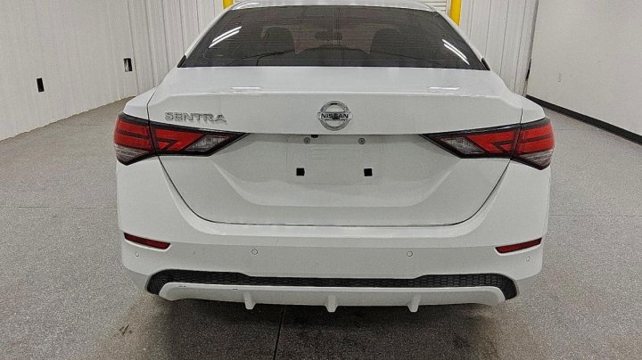 Nissan Sentra  2022
