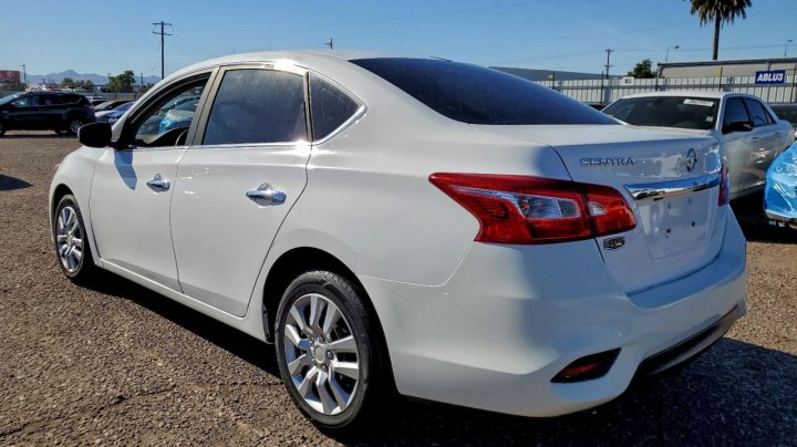 Nissan Sentra  2018