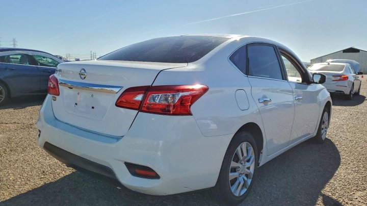 Nissan Sentra  2018