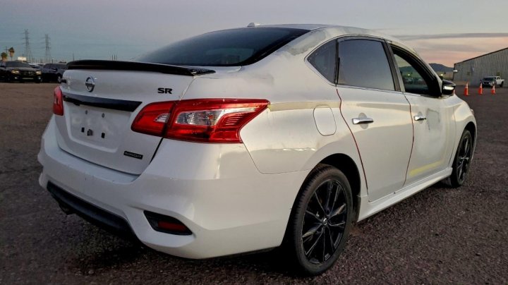 Nissan Sentra  2018