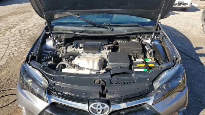 Toyota Camry  2017