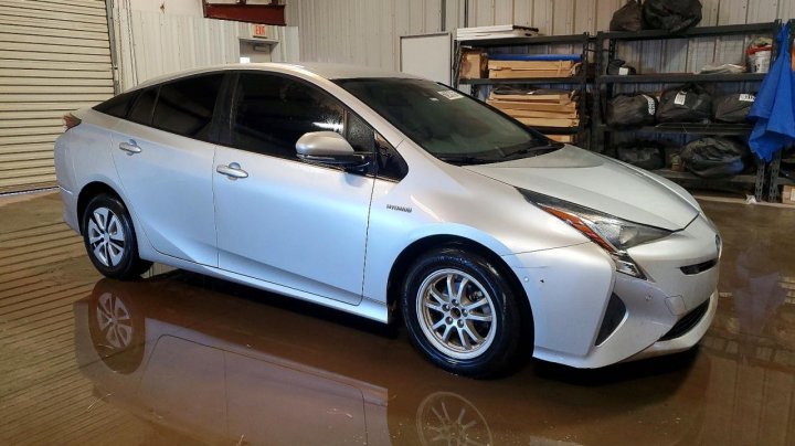 Toyota Prius  2018