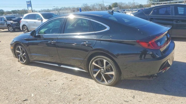 Hyundai SONATA  2021
