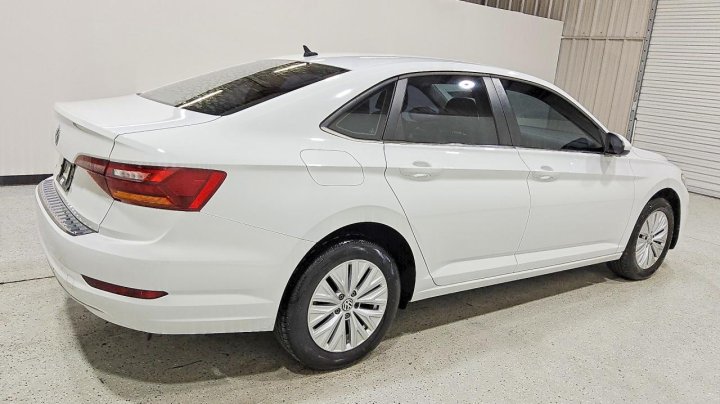 Volkswagen JETTA  2019