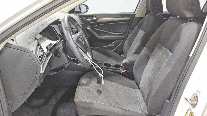 Volkswagen JETTA  2019