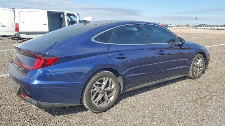 Hyundai SONATA  2021