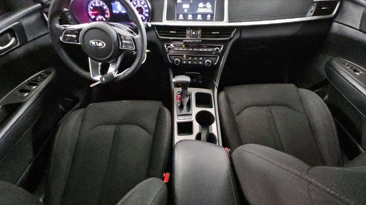 KIA Optima  2020