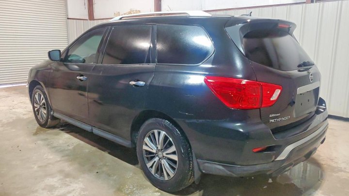 Nissan Pathfinder  2017