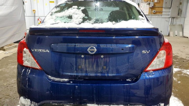Nissan Versa  2018