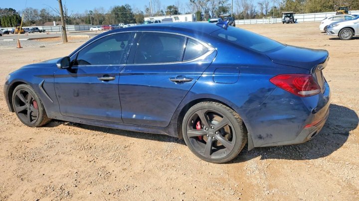 Genesis G70  2020