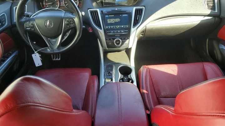 Acura TLX  2018