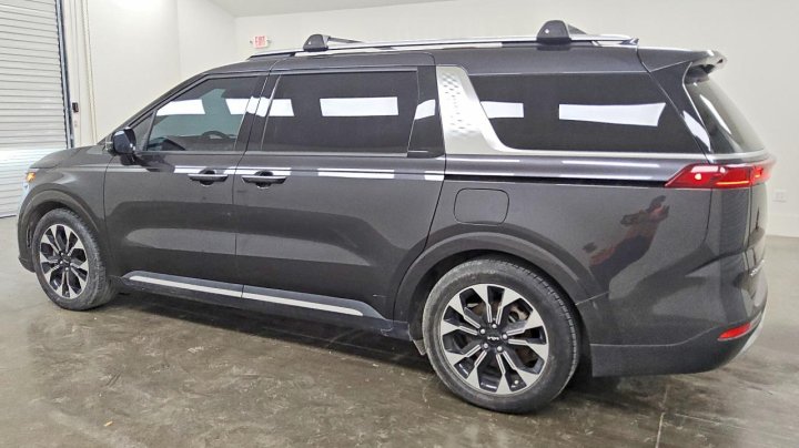 KIA CARNIVAL  2022