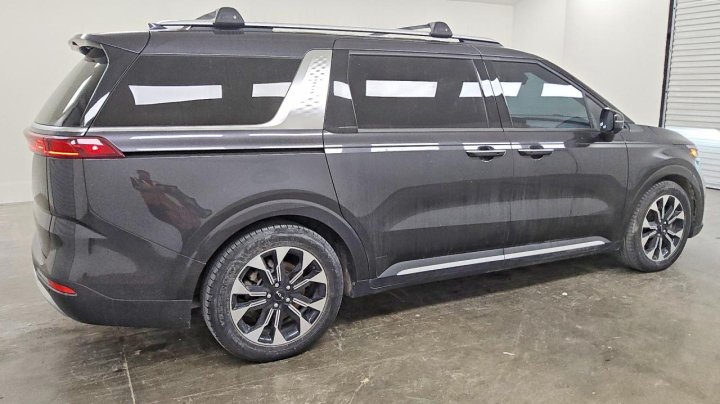 KIA CARNIVAL  2022