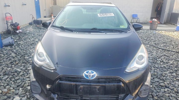 Toyota Prius  2016